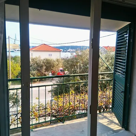 Ella * Trogir